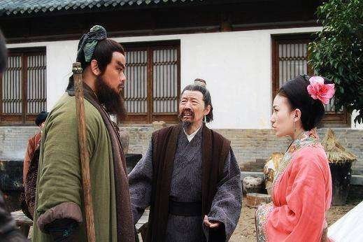 到底为什么说金翠莲是一个不值得同情的女人？