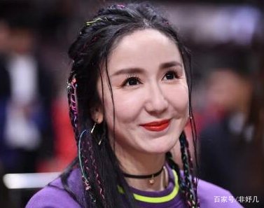 娄艺潇长得怎么样?整容之后又是什么样子?