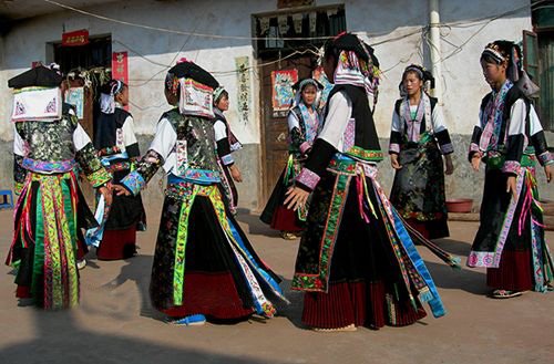 布依族服饰的介绍