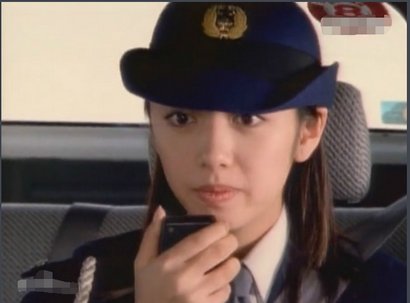 求铁甲小宝女警察图片 谢谢