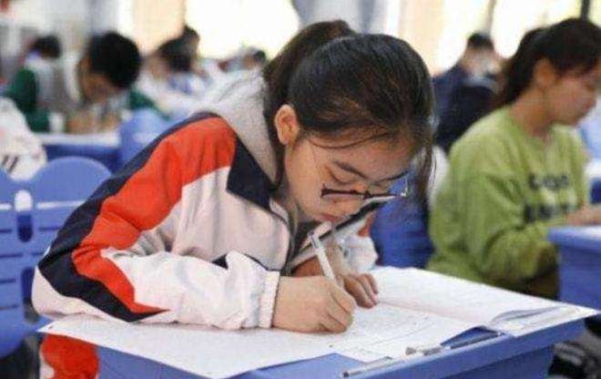 代表建议第三孩高考加10到20分,如果实施对考生来说是否公平?