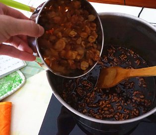 制做阿胶糕需用何种配料及各种配料的重量?