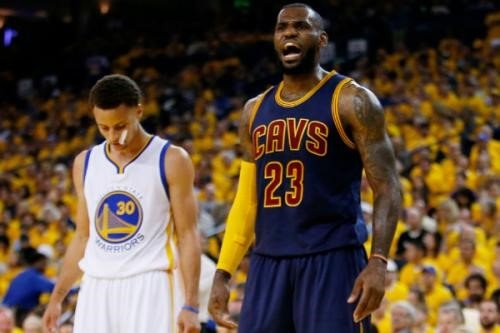 詹姆斯戴假发化身詹女郎,硬汉还有哪些脑子短路的时刻?