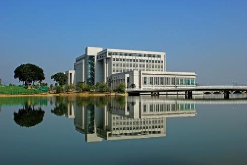 2021年5所大学停止招生，大学生源将越来越少，你怎么看待？