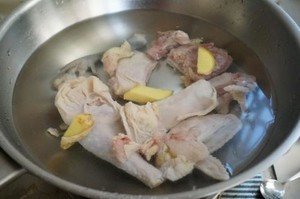 炖鸡汤放香菇好吗?