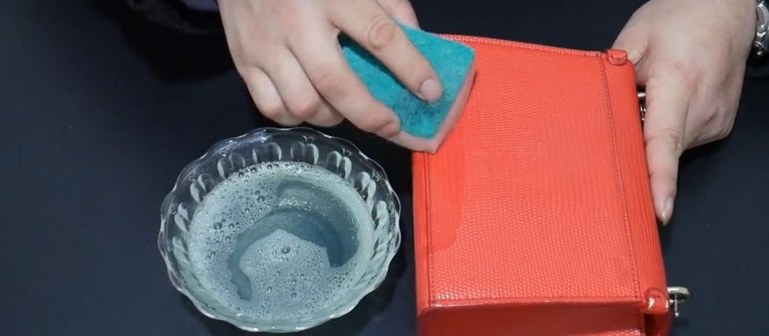 漆皮包如何清洁