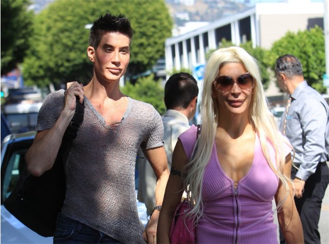 那个为追求完美，花154万在背上植入“翅膀”的小伙，现状如何？