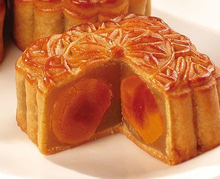 中秋节没发月饼员工将经理打到住院被开除，公司每年有义务给员工发福利吗？