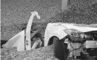 郑州渣土车压扁小车致4人遇难，导致事故的原因是什么？