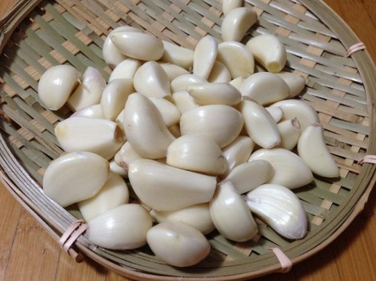 腊八蒜怎么腌制才能又脆又绿？