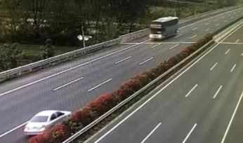 湖北一司机高速逆行6公里，误以为别人开反，其行为存在哪些安全隐患？