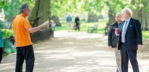 英国首相鲍里斯步行上班，不担心坏人刺杀吗？