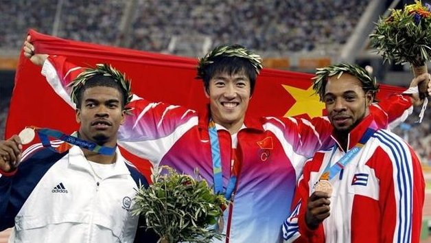 斩获37枚金牌的刘翔，他的历史地位如何？