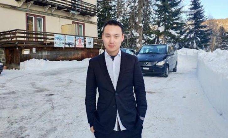 失意的旅游人，卖保险年入60万，他背后有着怎样的励志经历？