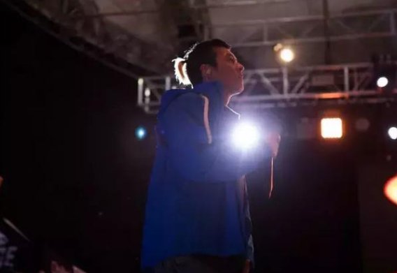 陈冠希在纽约大学发表演讲什么？