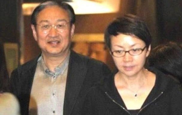 宋丹丹继女赵婷否认父亲是亿万富翁，你看好宋丹丹与其的婚姻吗？