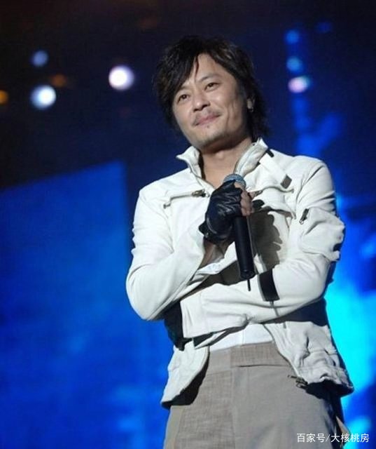 王杰和黄家驹都是不羁的浪子形象，两人谁的才华更高？