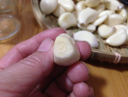 腊八蒜怎么腌制才能又脆又绿？