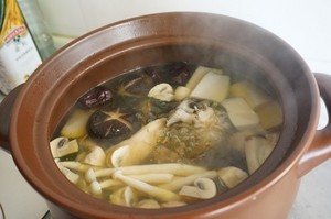 炖鸡汤放香菇好吗?