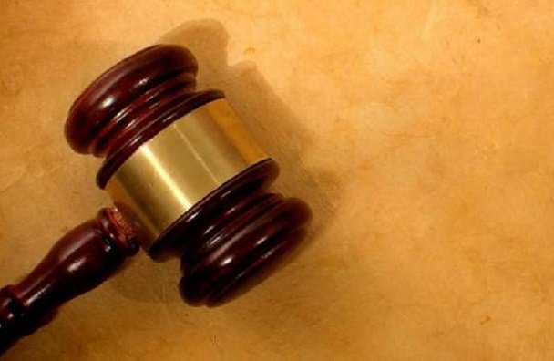 江西12岁男童家中惨死，母亲整日牌场潇洒，爷爷为何认定是被打死的？