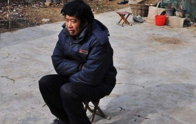 50岁中国大叔娶非洲姑娘，农村大量剩男娶老婆有多艰辛？