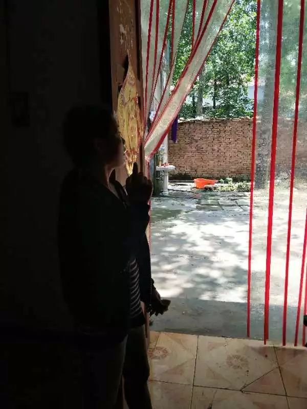 河南眼癌女童王凤雅母亲“诈捐”事件始末是怎样的？