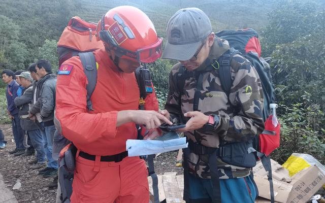 解密哀牢山搜救,搜救人员在搜救过程中遭遇了哪些困难?