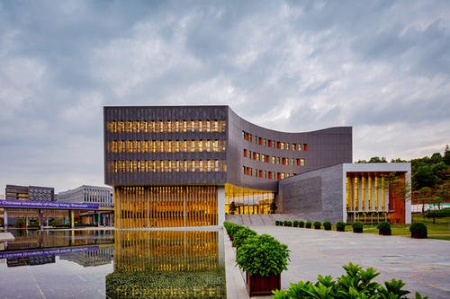 2021年5所大学停止招生，大学生源将越来越少，你怎么看待？