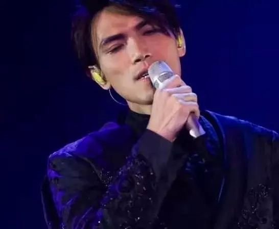 杨宗纬为什么在1月11日发文《真想做个女明星》后秒删？