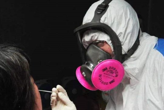 1.5万个中国小留学生被滞留在英国，应该接回吗？