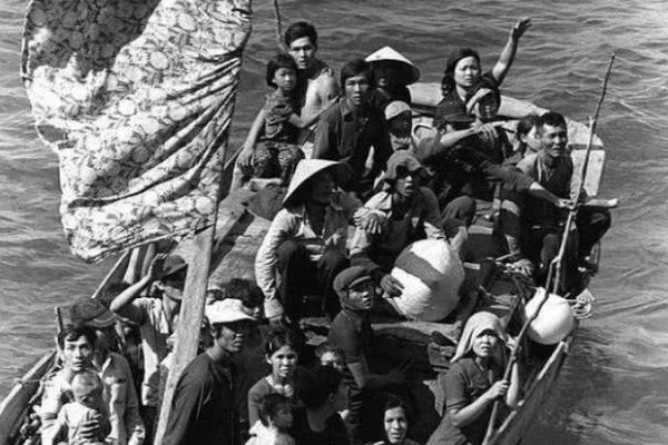 当年在越南统一后，原北越是如何对待南越人民的？