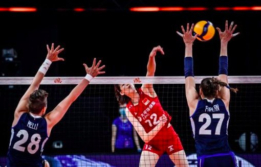 中国女排战胜意大利女排，比赛具体情况如何？