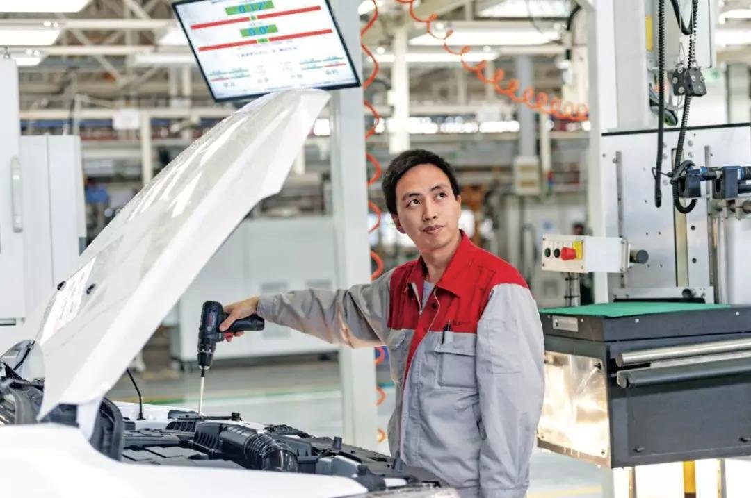 重庆首富尹明善如今却负债累累,他败在了哪里?