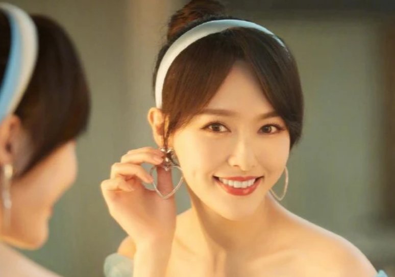 刘亦菲为唐嫣庆生是怎么回事？