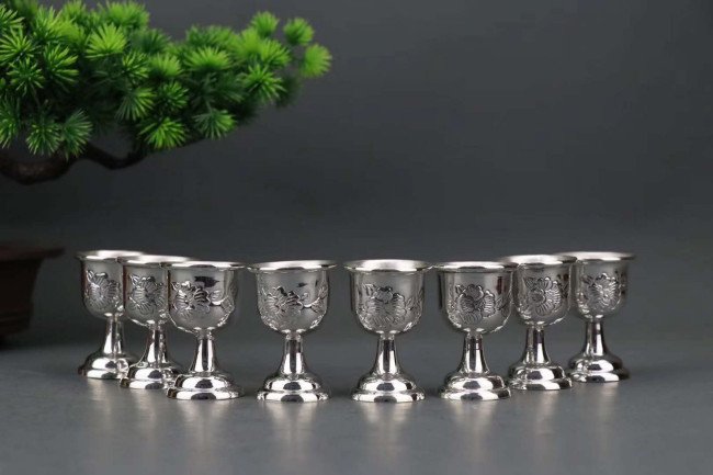 银酒杯用后发黑为什么呢