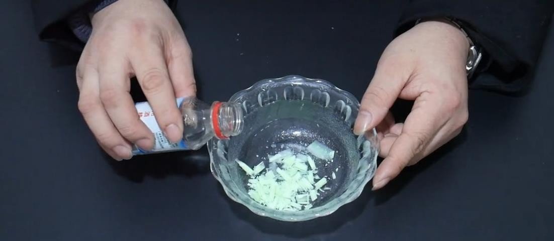 漆皮包如何清洁