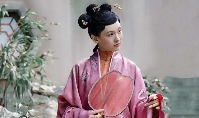 《玉楼春》中的桃夭究竟为什么能把男人玩弄于股掌之间?