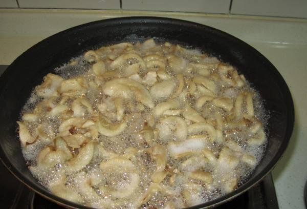 究竟猪油渣能不能吃？营养专家又是怎么说的？