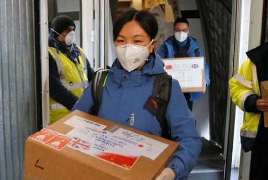 1.5万个中国小留学生被滞留在英国，应该接回吗？