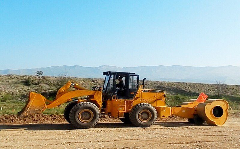 什么是冲击式压路机？