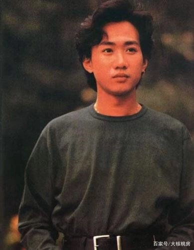 王杰和黄家驹都是不羁的浪子形象，两人谁的才华更高？