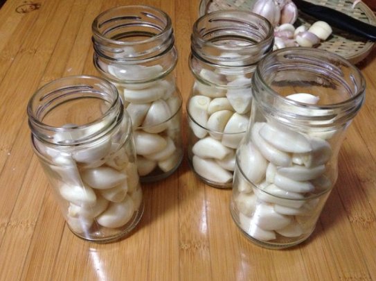 腊八蒜怎么腌制才能又脆又绿？