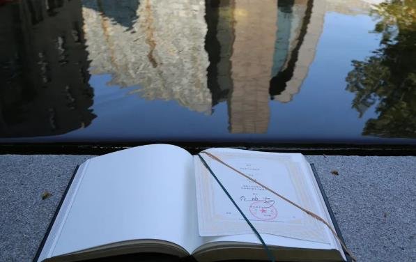 中央美院录取通知书有416页，这么多页是干嘛的？