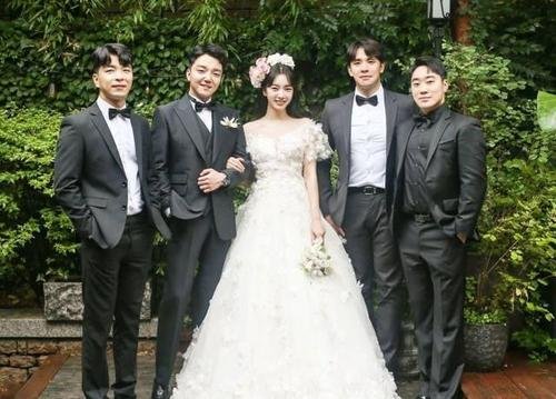 婚礼照曝光！韩流女神裴涩琪闪嫁小2岁老公，男方究竟有何背景？