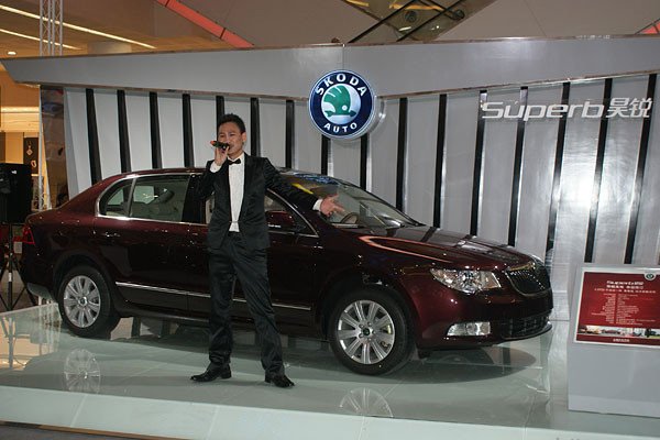 求张学友第一模仿秀廖鸿飞先生近期的活动情况！！