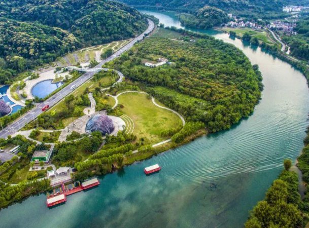 冷空气已经“派货”，南方降雨将持续至春节前，这波强降雨有多强？