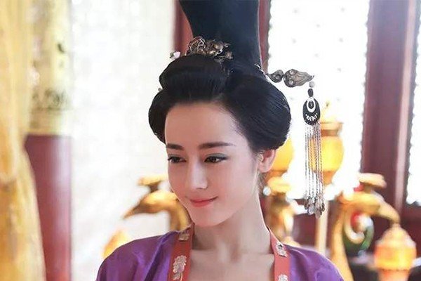 千年古尸“楼兰美女”复原照，到底有多美，专家看的如痴如醉？