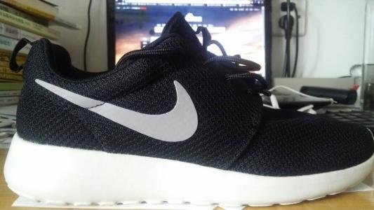 怎样验证是不是正品运动鞋