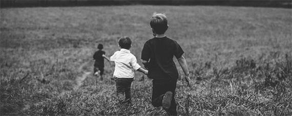 梦见被小孩追缠甩不掉