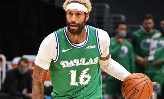 NBA此次为何会开出8.5万美元罚单重罚独行侠黄蜂球员冲突一事？